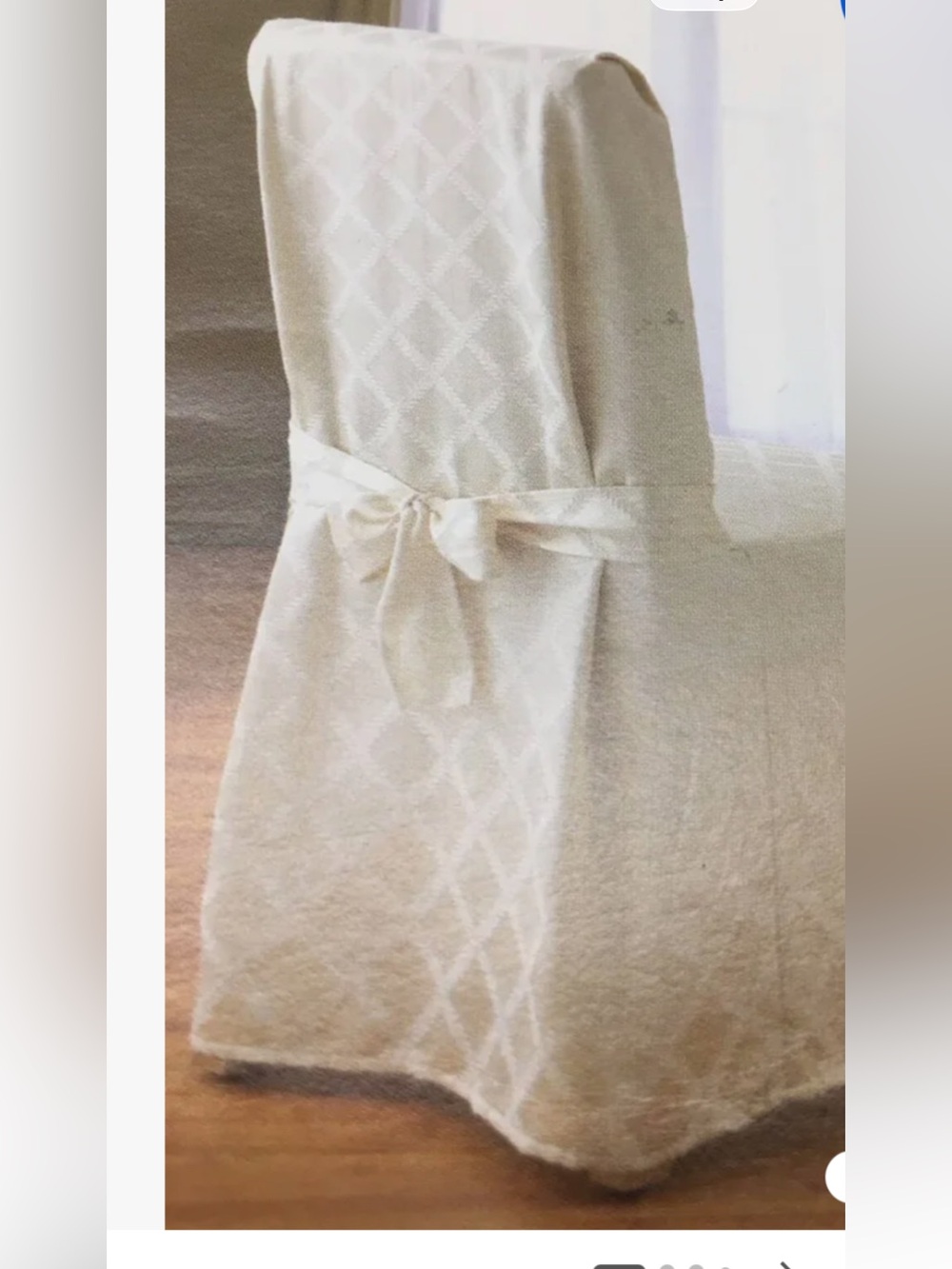 Lenox Cream Diamond-Pattern Chair Cover with Bow